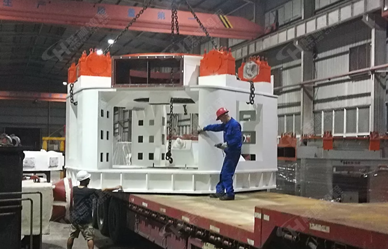 桂林鴻程磨粉機(jī)安裝工人五一堅(jiān)守崗位，保證客戶磨粉生產(chǎn)線按計(jì)劃投產(chǎn)