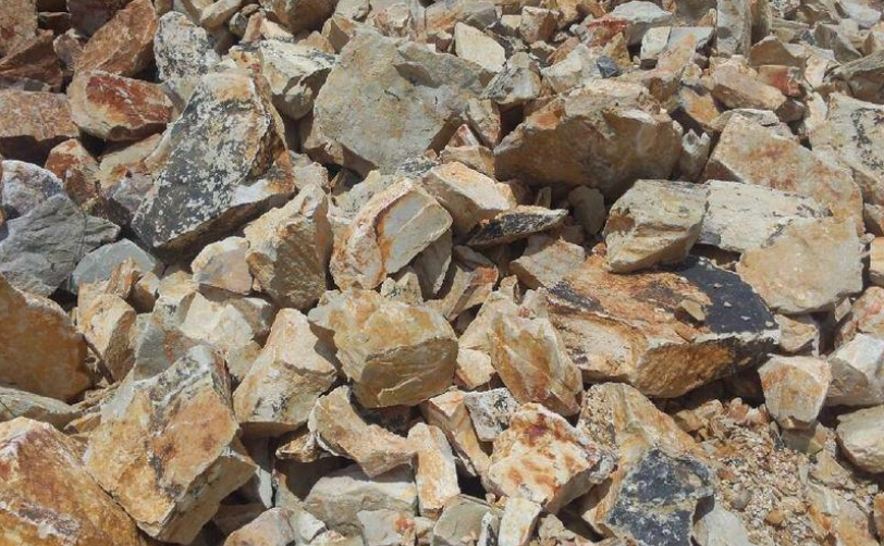 耐火材料原料有哪些？耐材專用磨粉機告訴你